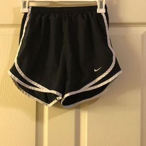 nike shorts barely worn